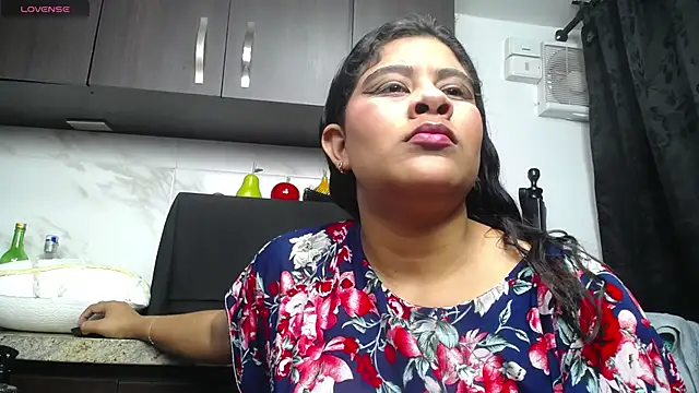 iniyalaboni online show from September 2025 08:08:02 PM