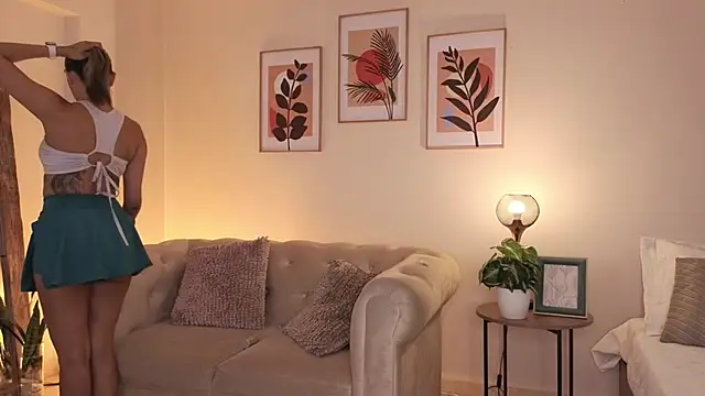 DahianaWalcott online show from March 2026 06:12:01 PM