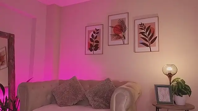 DahianaWalcott online show from March 2026 07:58:01 PM