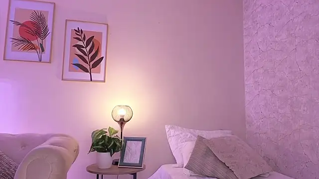 DahianaWalcott online show from March 2026 04:15:01 PM