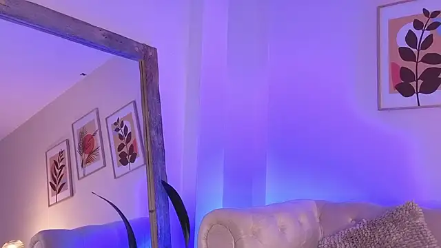 DahianaWalcott online show from February 2026 03:07:01 PM