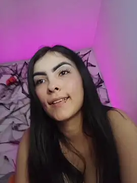 victoria-henaoo online show from October 2025 04:08:02 PM