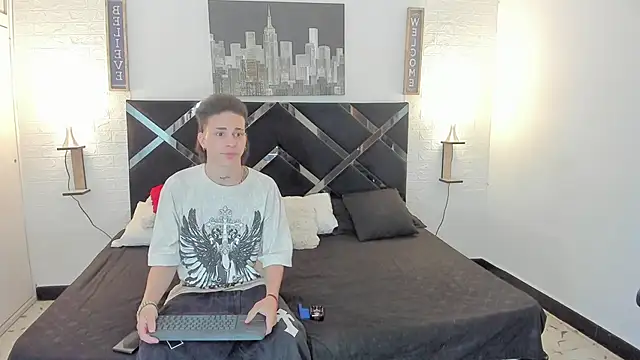 toyboys1 online show from September 2025 03:12:02 AM