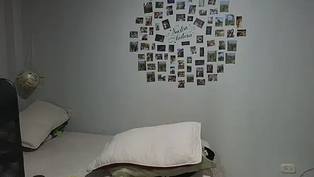 Snapshot of tammyandrade_ chatting on July 2026 04:04:01 PM tammyandrade online show from July 2026 04:04:01 PM