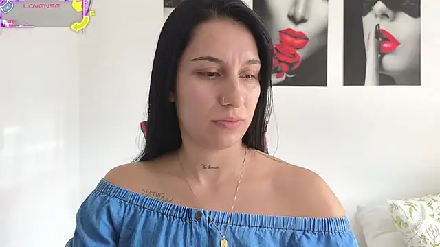 Snapshot of tammyandrade_ chatting on July 2026 02:35:01 PM tammyandrade online show from July 2026 02:35:01 PM