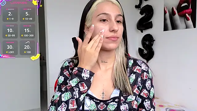 tammyandrade  online show from October 2025 03:47:02 PM