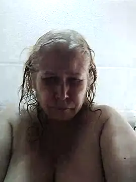 girl amada online show from October 2025 05:36:02 PM