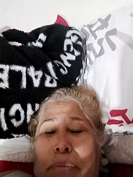 girl amada online show from November 2025 02:48:02 AM