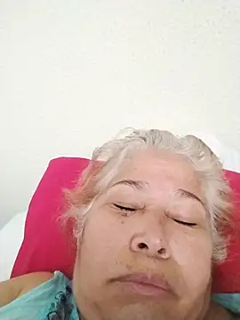 girl amada online show from November 2025 01:22:02 PM