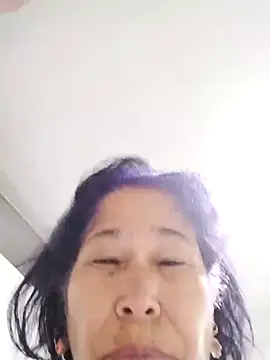 girl amada online show from May 2026 12:33:01 PM