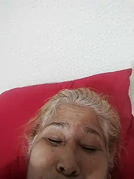 girl amada online show from November 2025 09:30:01 PM