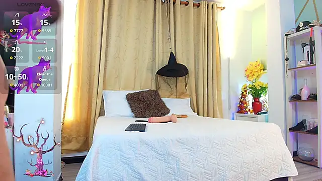 girl amada online show from October 2025 09:37:01 PM