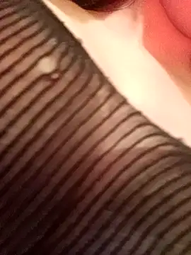 Snapshot of JAWHARA_ chatting on February 2026 11:48:01 PM JAWHARA online show from February 2026 11:48:01 PM