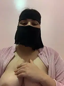 Snapshot of Miss-Soka chatting on December 2024 06:22:02 AM Miss-Soka online show from December 2024 06:22:02 AM