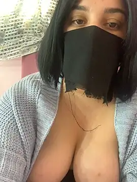 Snapshot of Miss-Soka chatting on March 2025 11:40:02 AM Miss-Soka online show from March 2025 11:40:02 AM