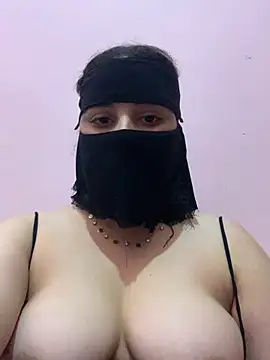 Snapshot of Miss-Soka chatting on December 2024 01:28:01 PM Miss-Soka online show from December 2024 01:28:01 PM