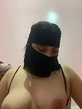 Snapshot of Miss-Soka chatting on December 2024 06:11:01 PM Miss-Soka online show from December 2024 06:11:01 PM