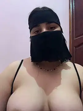 Snapshot of Miss-Soka chatting on December 2024 12:34:02 PM Miss-Soka online show from December 2024 12:34:02 PM