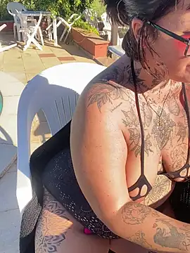 Snapshot of blondy40 chatting on October 2025 02:07:01 PM blondy40 online show from October 2025 02:07:01 PM