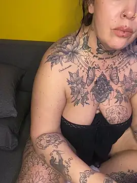 blondy40 online show from February 2026 11:26:01 PM