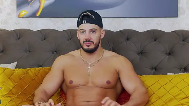 DustinKeent online show from February 2025 09:19:01 AM