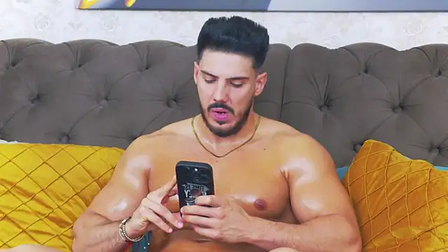 DustinKeent online show from March 2026 04:47:02 AM