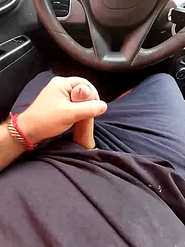 mfreitas005 online show from September 2025 10:42:01 AM