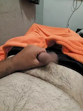 mfreitas005 online show from November 2025 12:00:01 AM