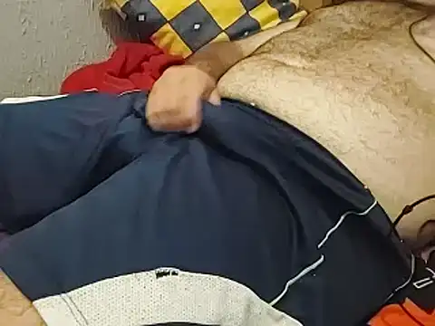 mfreitas005 online show from January 2026 12:03:01 AM