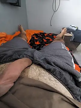 mfreitas005 online show from November 2025 03:33:01 PM