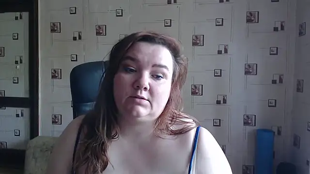 Snapshot of TasyaBigTTs chatting on May 2026 11:15:02 AM TasyaBigTTs online show from May 2026 11:15:02 AM