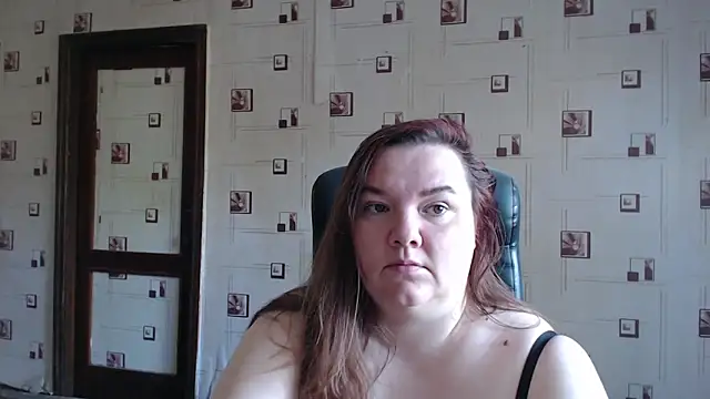 Snapshot of TasyaBigTTs chatting on September 2025 09:37:01 AM TasyaBigTTs online show from September 2025 09:37:01 AM