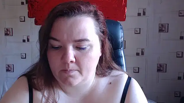 Snapshot of TasyaBigTTs chatting on September 2025 09:47:02 AM TasyaBigTTs online show from September 2025 09:47:02 AM
