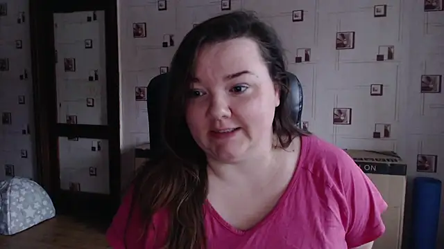 Snapshot of TasyaBigTTs chatting on December 2024 12:07:01 PM TasyaBigTTs online show from December 2024 12:07:01 PM