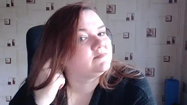 Snapshot of TasyaBigTTs chatting on April 2026 08:15:01 AM TasyaBigTTs online show from April 2026 08:15:01 AM
