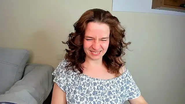Snapshot of Clear_Angel chatting on May 2026 05:18:02 PM Clear Angel online show from May 2026 05:18:02 PM