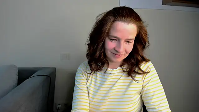 Snapshot of Clear_Angel chatting on April 2026 01:35:01 PM Clear Angel online show from April 2026 01:35:01 PM
