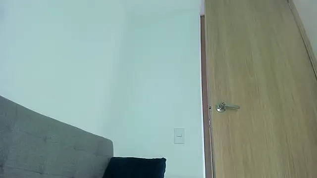 Snapshot of emiily15__ chatting on July 2026 07:58:01 PM emiily15 online show from July 2026 07:58:01 PM
