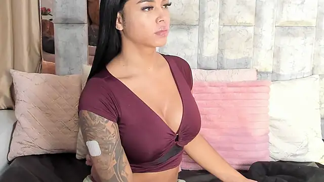 karol noa online show from October 2025 11:24:02 AM