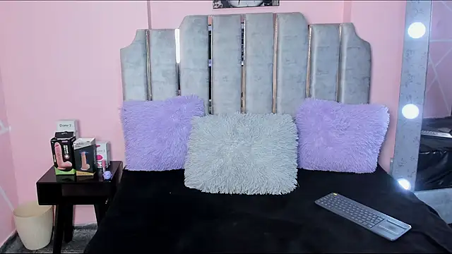 karol noa online show from February 2025 03:29:01 AM