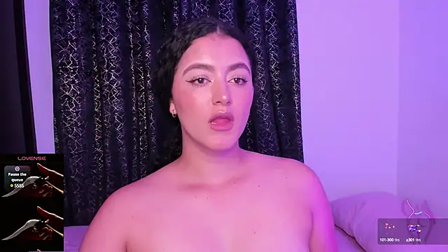 Snapshot of Adhara-zanne chatting on March 2025 01:34:02 AM Adhara-zanne online show from March 2025 01:34:02 AM