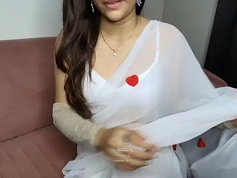 Snapshot of nayra_malhotra chatting on September 2025 11:50:02 AM nayra malhotra online show from September 2025 11:50:02 AM