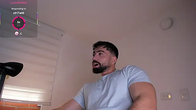 edrick walton1 online show from October 2025 02:04:01 PM