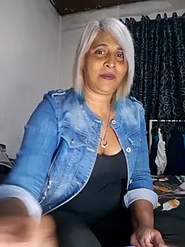 Snapshot of Goodgirlsue_77 chatting on June 2026 04:33:01 PM Goodgirlsue 77 online show from June 2026 04:33:01 PM