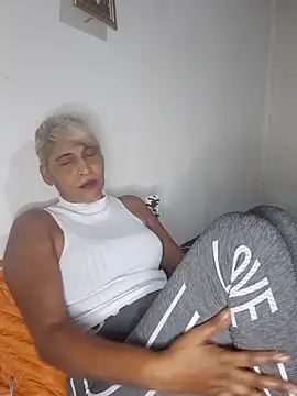 Goodgirlsue 77 online show from February 2026 05:51:01 PM