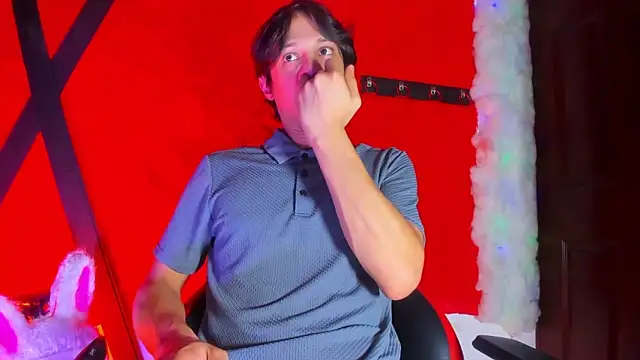 LilOwen  online show from February 2026 07:03:01 PM