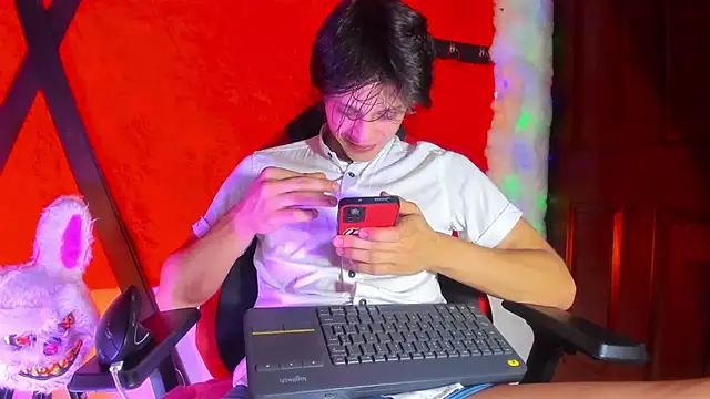 LilOwen  online show from February 2026 06:06:01 PM