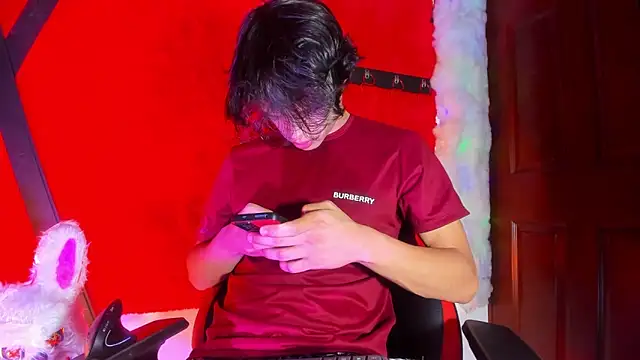 LilOwen  online show from February 2026 04:50:01 PM