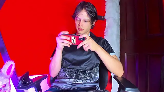 LilOwen  online show from March 2026 03:48:01 PM