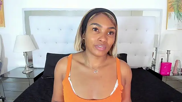 Isla Scott online show from July 2026 11:31:01 AM